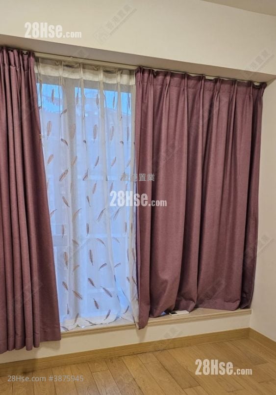 One Homantin Rental 2 Bedrooms , 1 Bathroom 518 ft²