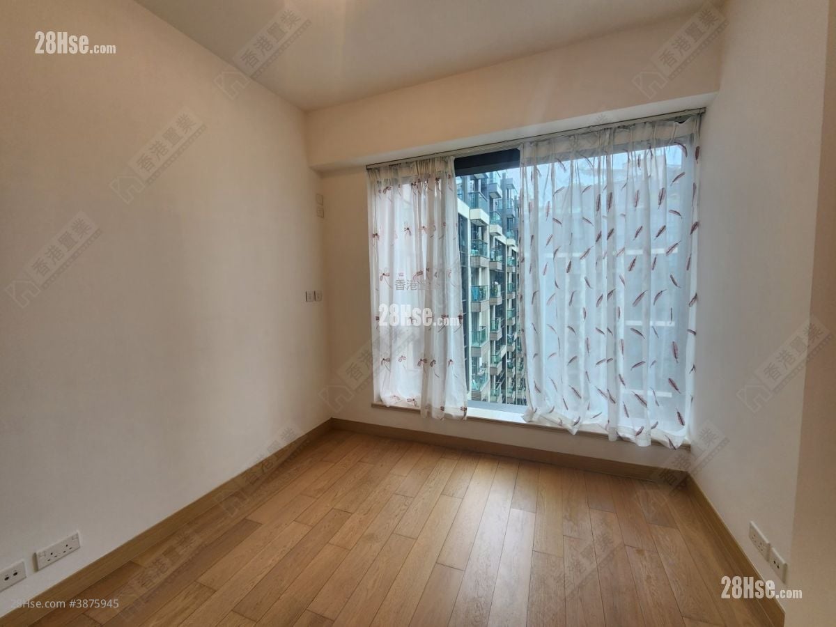 One Homantin Rental 2 Bedrooms , 1 Bathroom 518 ft²
