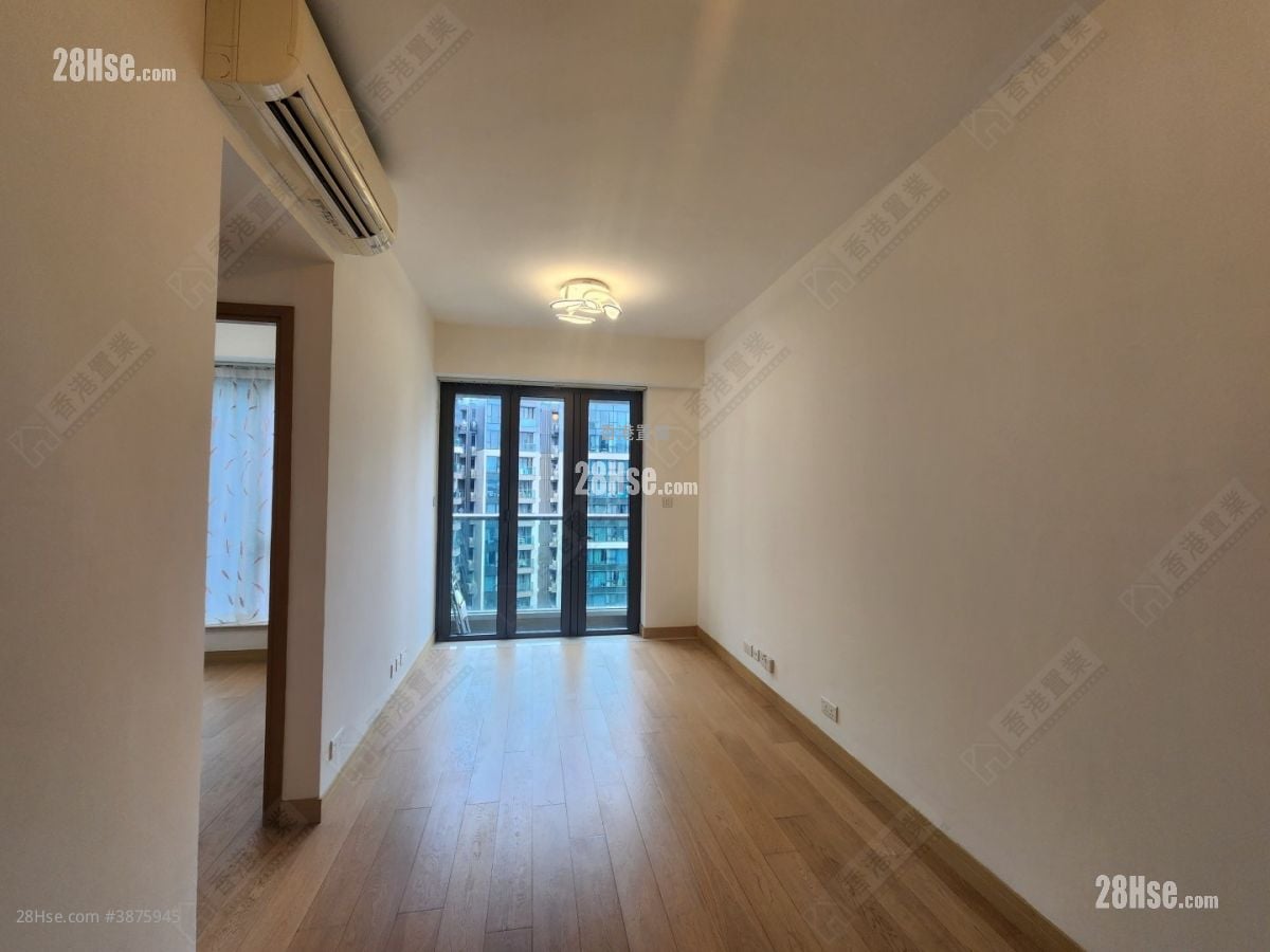One Homantin Rental 2 Bedrooms , 1 Bathroom 518 ft²