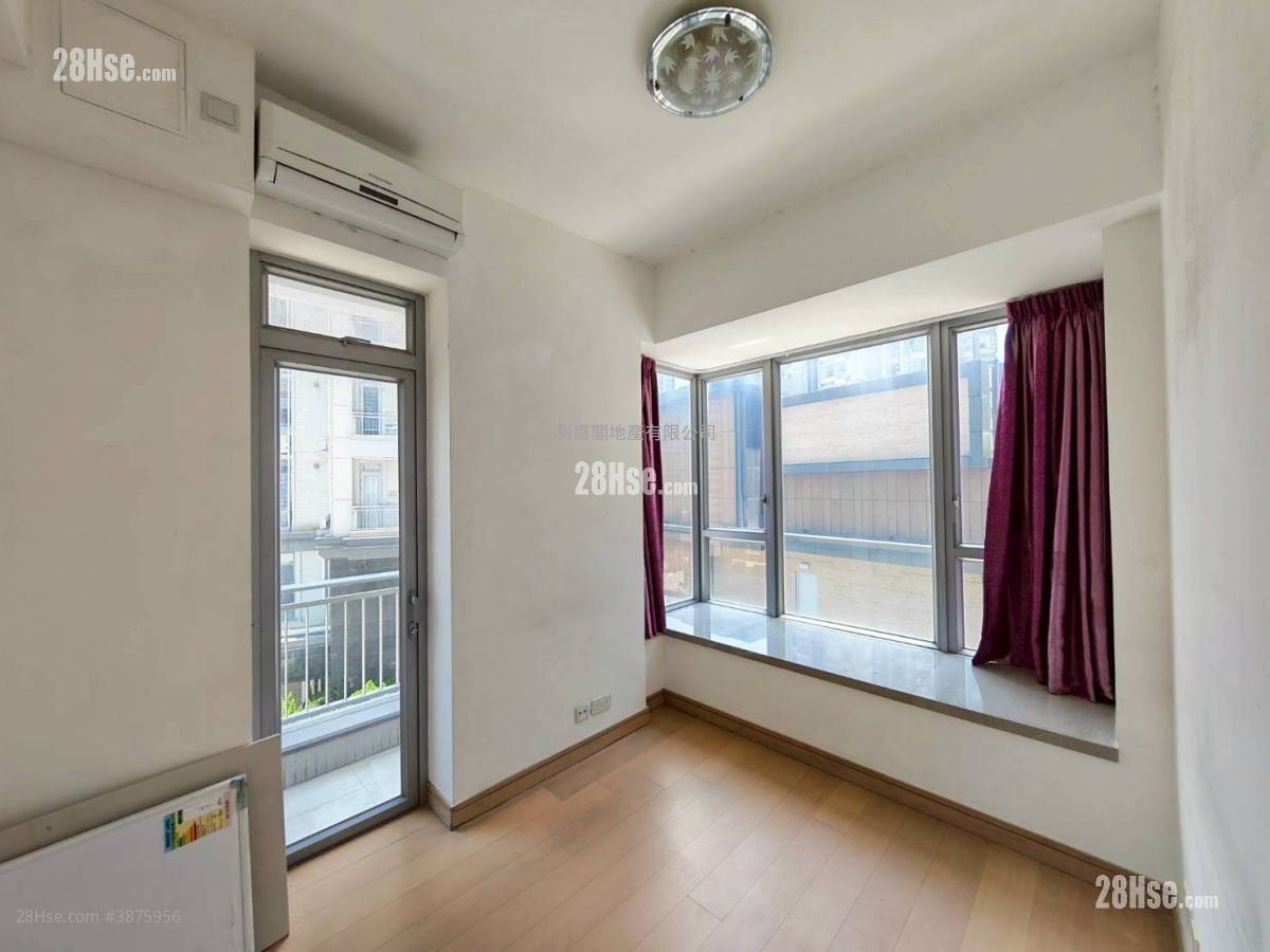 The Reach Sell 3 Bedrooms 660 ft²