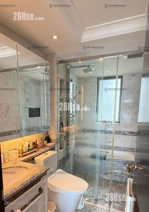 Mayfair By The Sea Rental 4 Bedrooms , 2 Bathrooms 1,228 ft²