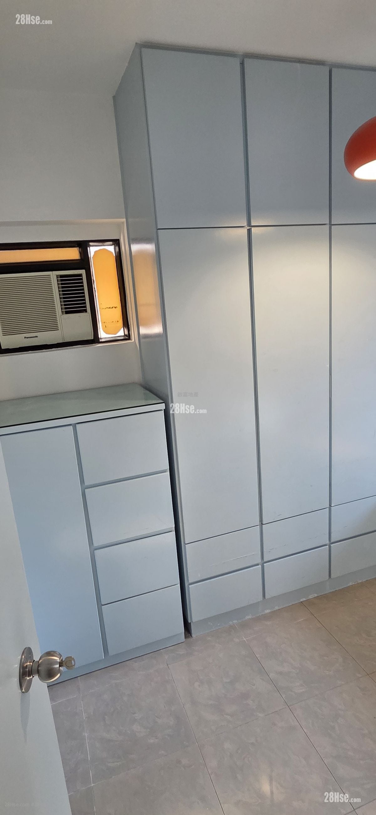 Tak Tai Court Sell 2 Bedrooms , 1 Bathroom 362 ft²