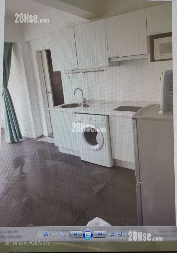 Luen Hop Building Rental Studio , 1 Bathroom 273 ft²