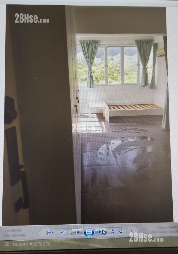 Luen Hop Building Rental Studio , 1 Bathroom 273 ft²