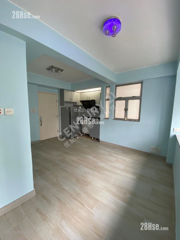 Greenwood Garden Sell 2 Bedrooms , 1 Bathroom 215 ft²