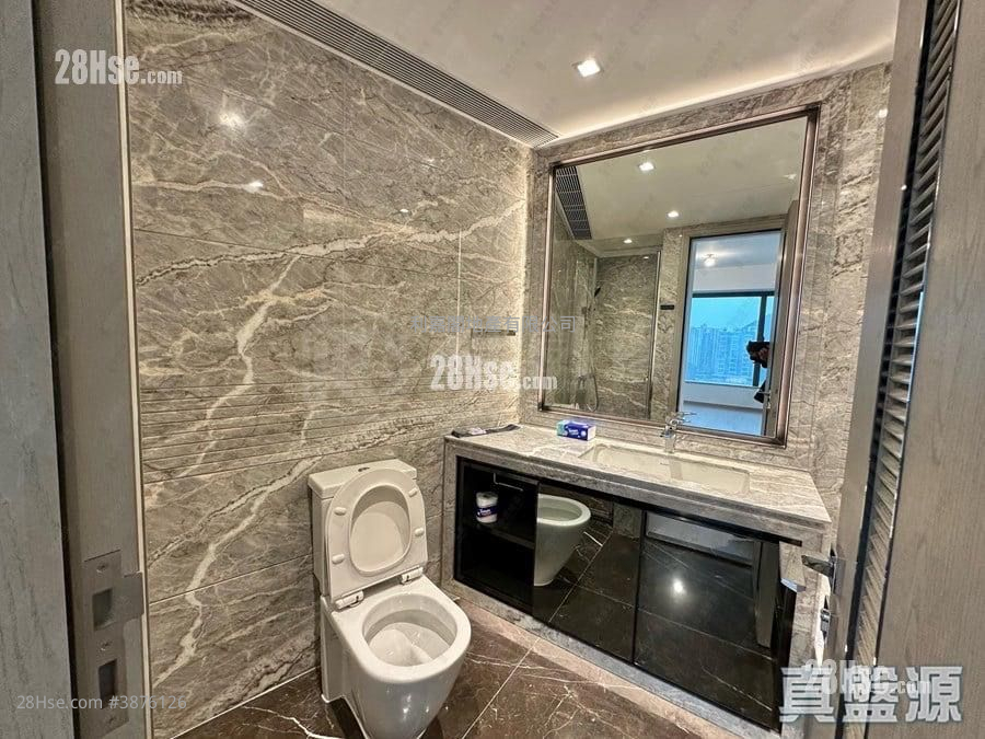 The Southside Rental 4 Bedrooms , 3 Bathrooms 1,263 ft²