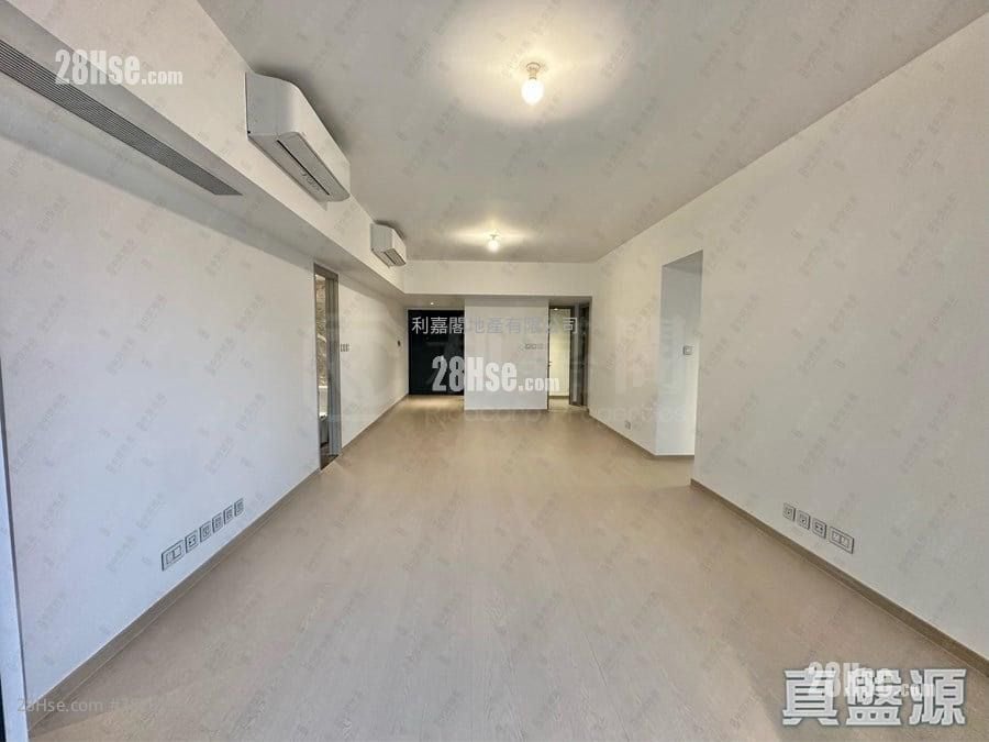 The Southside Rental 4 Bedrooms , 3 Bathrooms 1,263 ft²