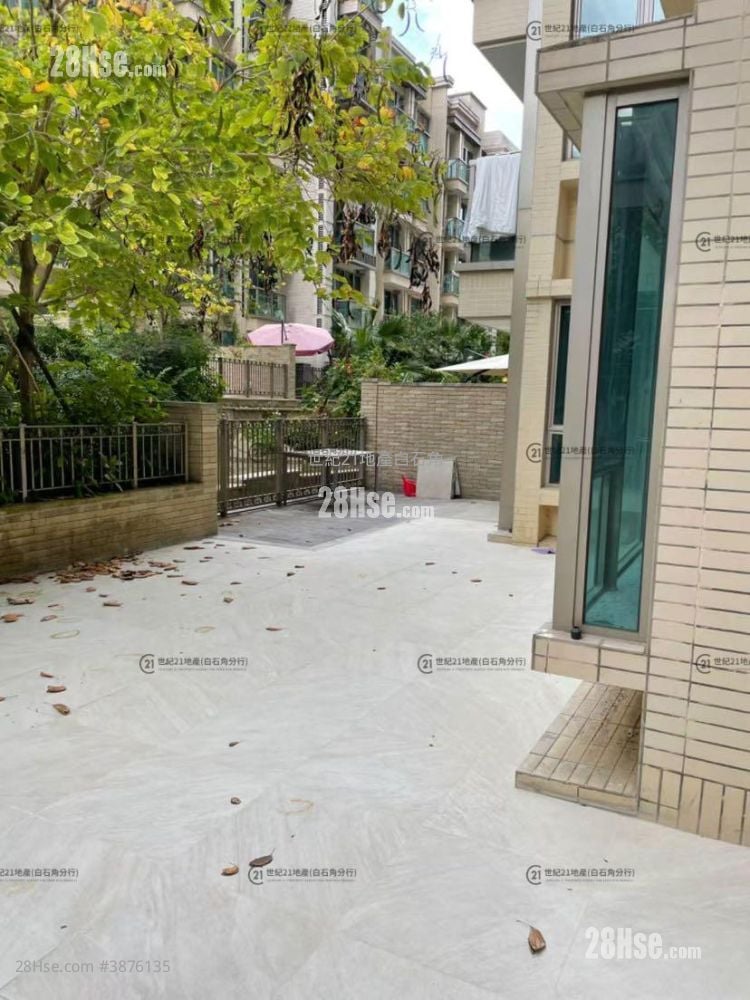 Mayfair By The Sea Rental 3 Bedrooms , 1 Bathroom 755 ft²