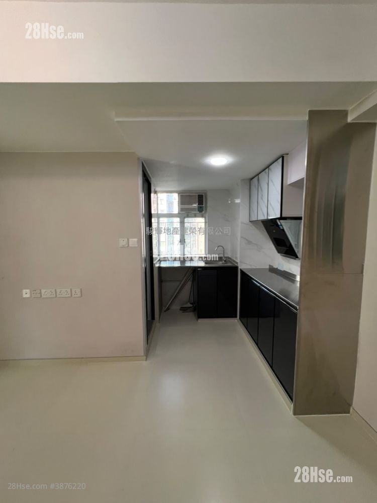 Yau Lee Building Rental 2 Bedrooms , 1 Bathroom 323 ft²