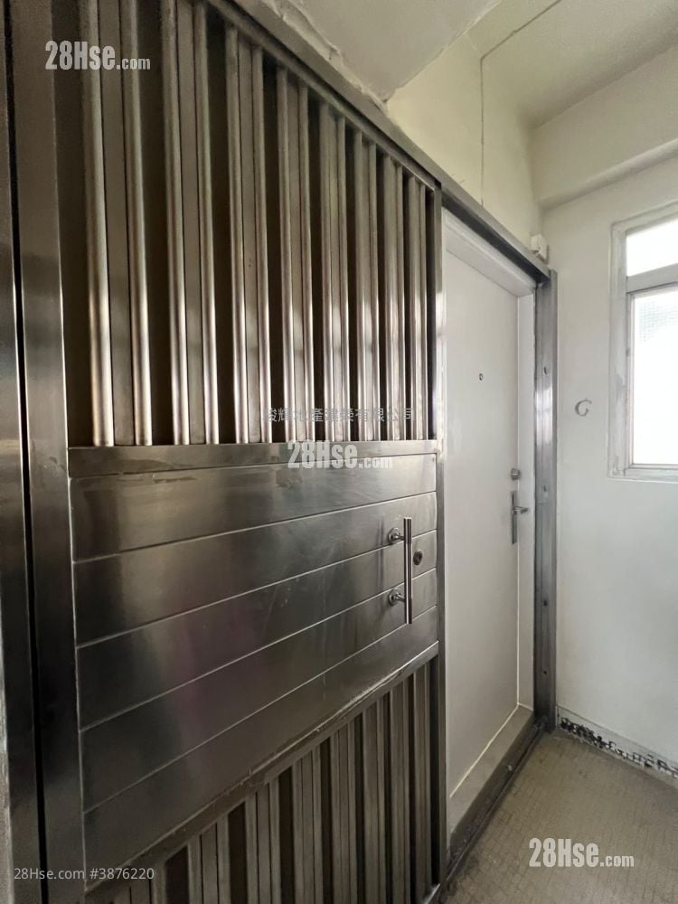 Yau Lee Building Rental 2 Bedrooms , 1 Bathroom 323 ft²