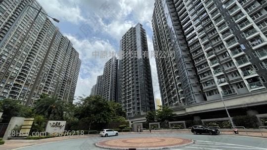 Century Link Rental 2 Bedrooms , 1 Bathroom 453 ft²
