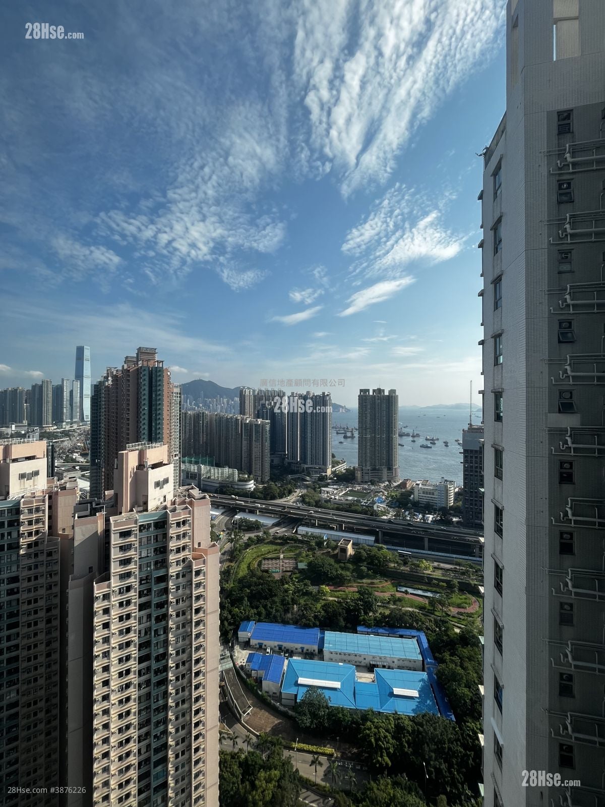 Metro Harbour View Rental 2 Bedrooms , 1 Bathroom 344 ft²