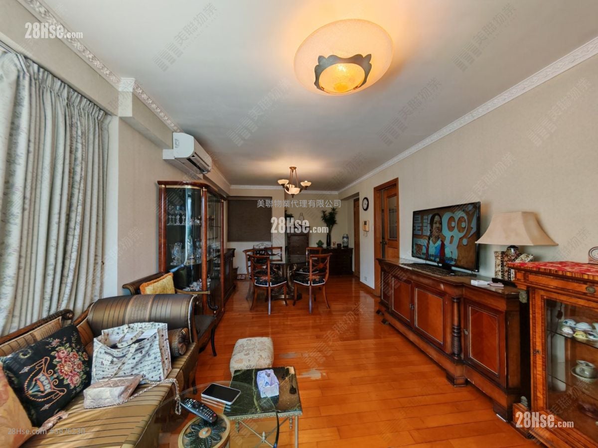 The Regalia Sell 3 Bedrooms , 2 Bathrooms 859 ft²