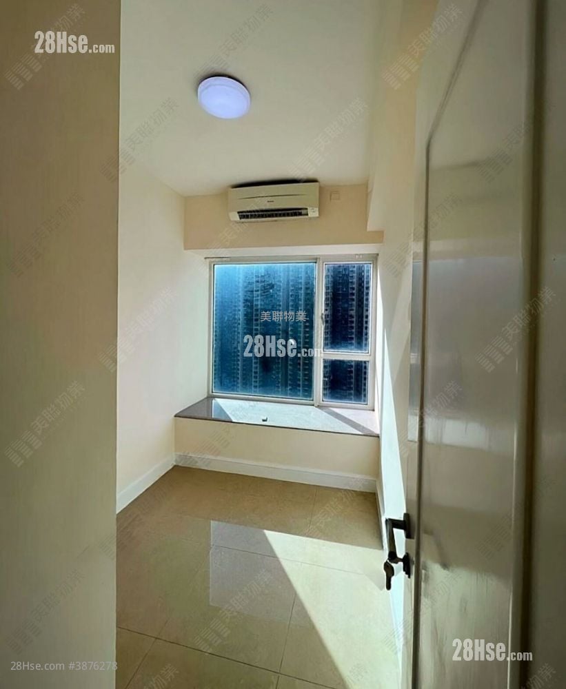 The Capitol Sell 4 Bedrooms , 2 Bathrooms 840 ft²