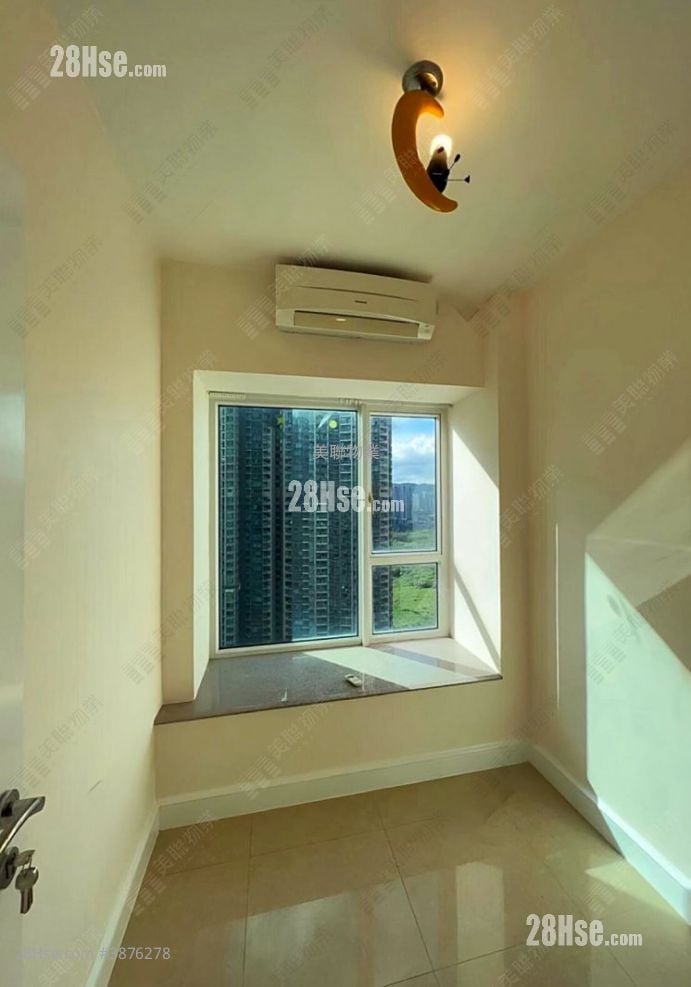 The Capitol Sell 4 Bedrooms , 2 Bathrooms 840 ft²