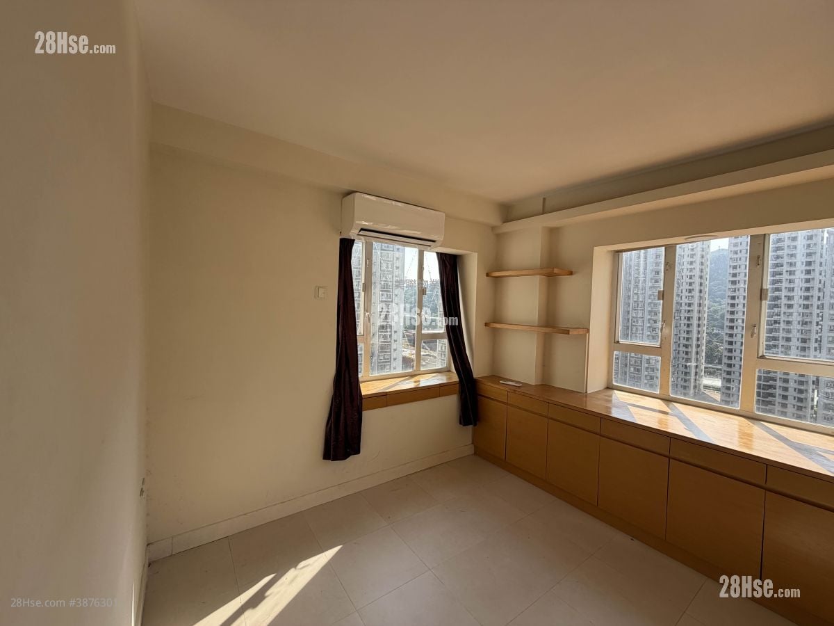 Lucky Plaza Sell 443 ft²