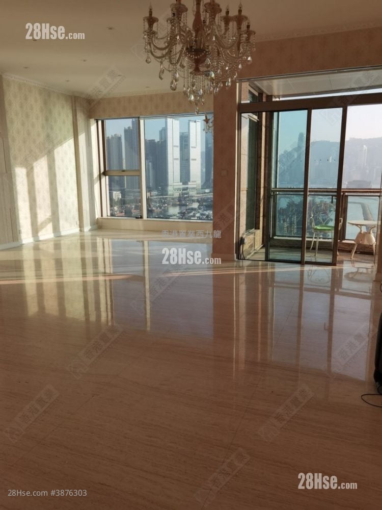 One Silversea Sell 4 Bedrooms 1,568 ft²