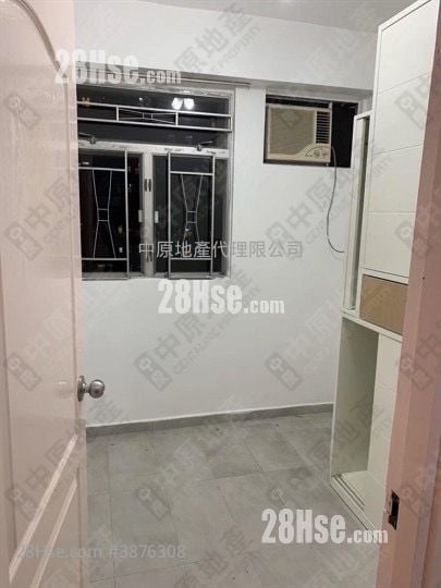 Eightland Gardens Sell 2 Bedrooms , 1 Bathroom 355 ft²