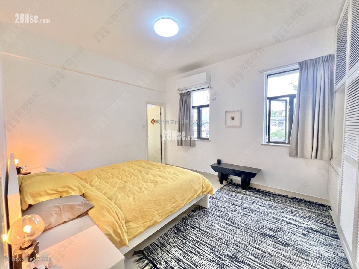 Fook Cheung Mansion Rental 4 Bedrooms , 2 Bathrooms 1,375 ft²