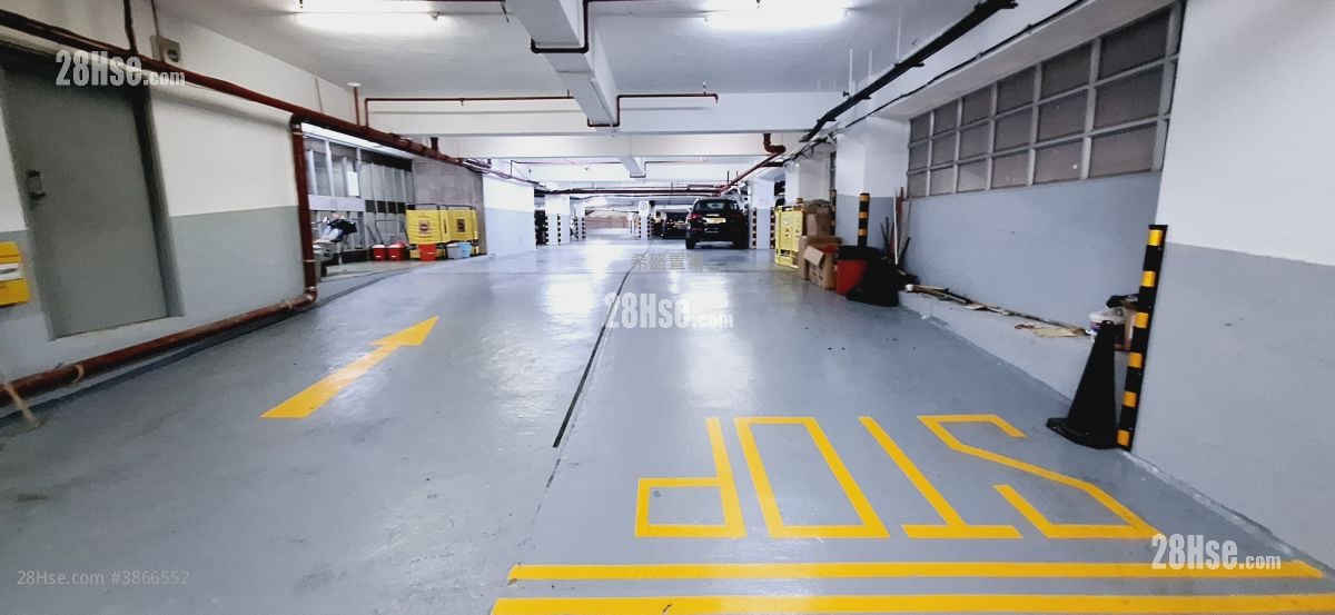 Yan On Building #3866552 For Sale Property Detail Page - Aanzicht 2