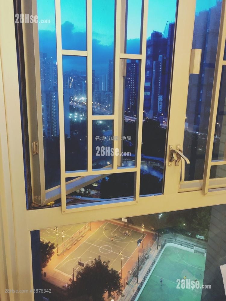 Metro Harbour View Sell 2 Bedrooms , 1 Bathroom 321 ft²
