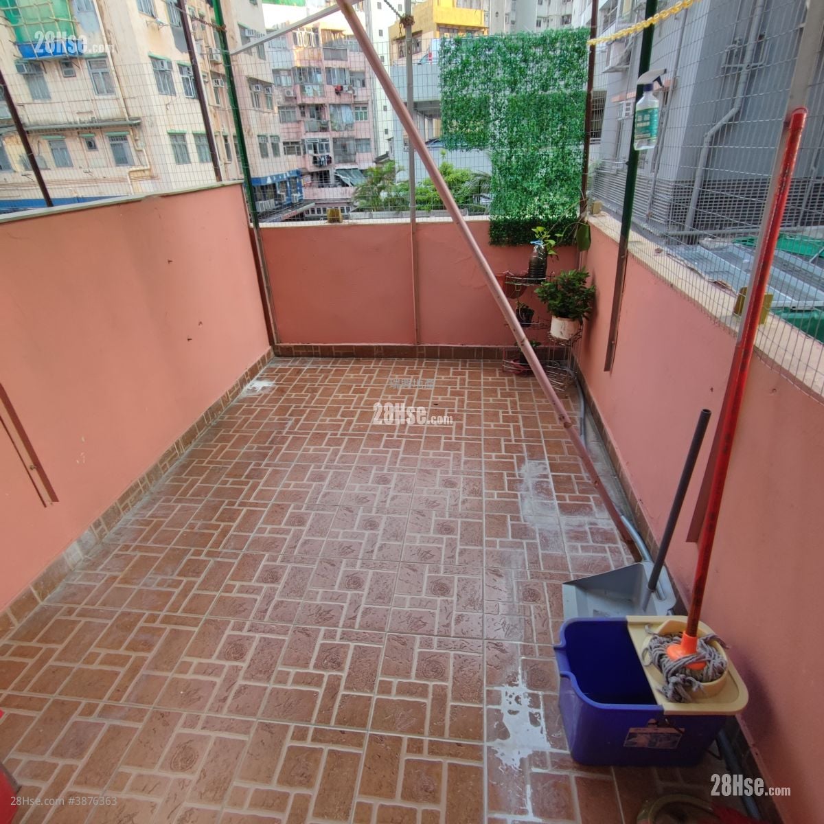 Apartment Sell 3 Bedrooms , 3 Bathrooms 485 ft²