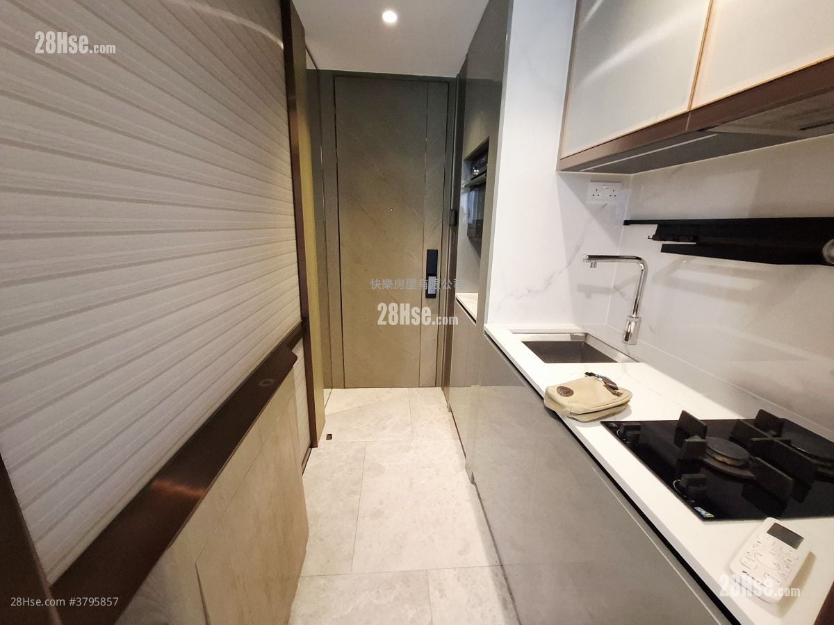 Caine Hill Rental Studio , 1 Bathroom 197 ft²