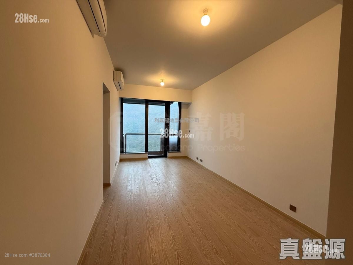 The Southside Rental 915 ft²