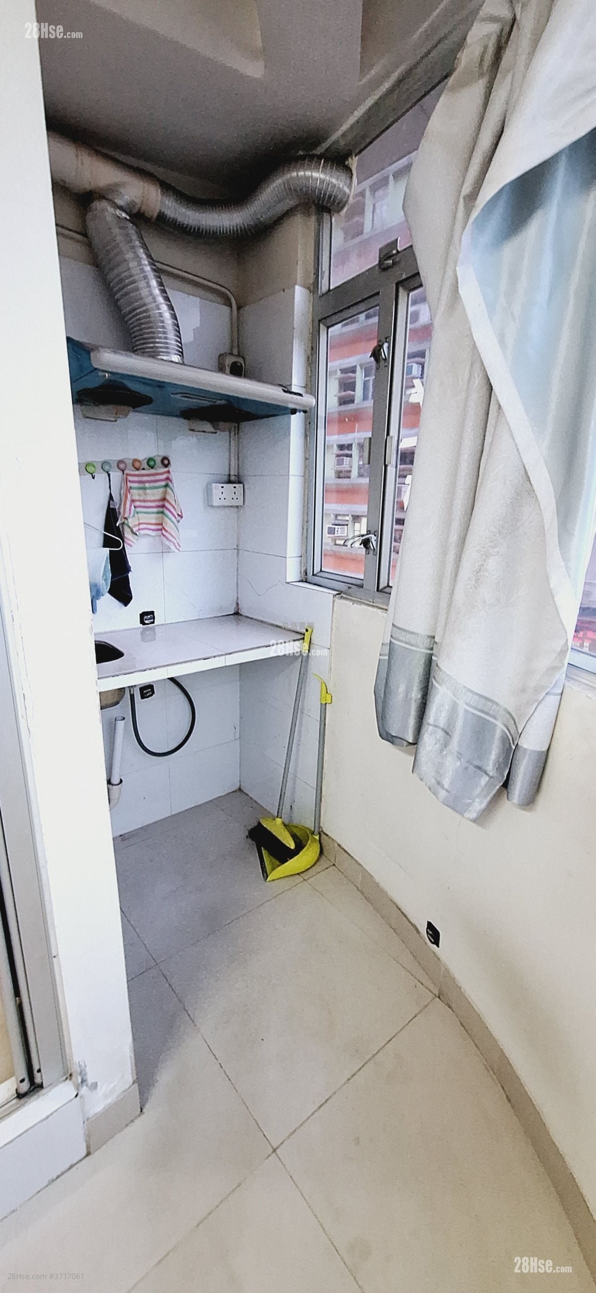 Lee Fung Building Rental Studio , 1 Bathroom 100 ft²