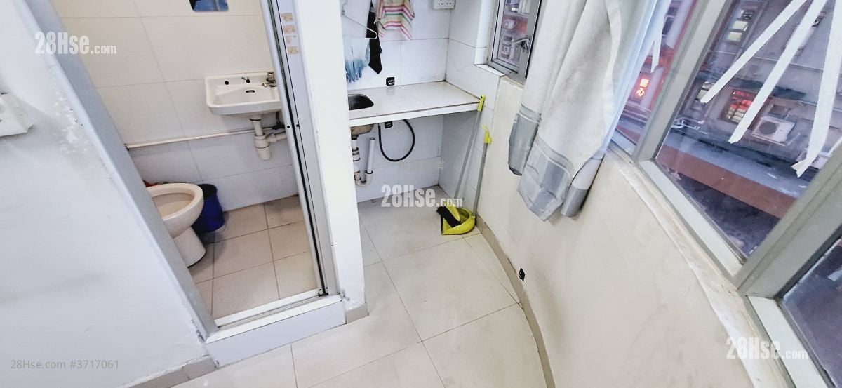 Lee Fung Building Rental Studio , 1 Bathroom 100 ft²