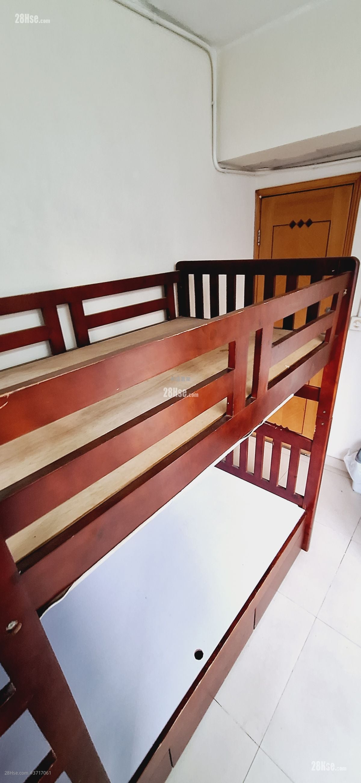 Lee Fung Building Rental Studio , 1 Bathroom 100 ft²