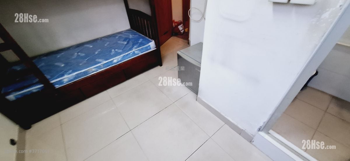Lee Fung Building Rental Studio , 1 Bathroom 100 ft²