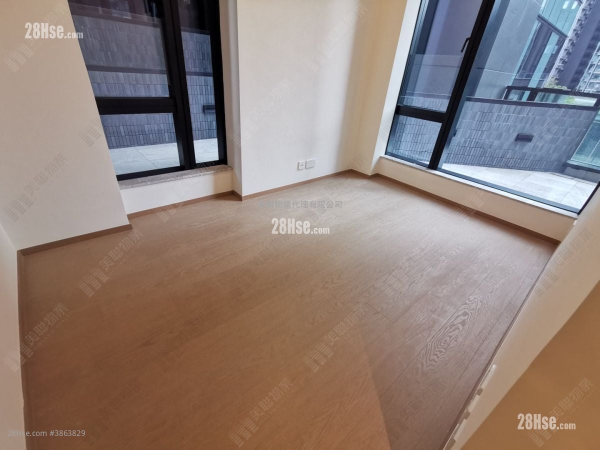 Onmantin Rental 3 Bedrooms , 2 Bathrooms 846 ft²