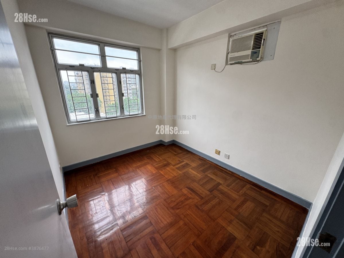 Aster Court Sell 2 Bedrooms , 1 Bathroom 454 ft²