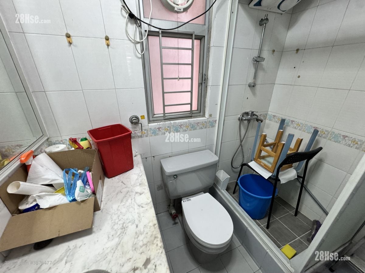 Aster Court Sell 2 Bedrooms , 1 Bathroom 454 ft²