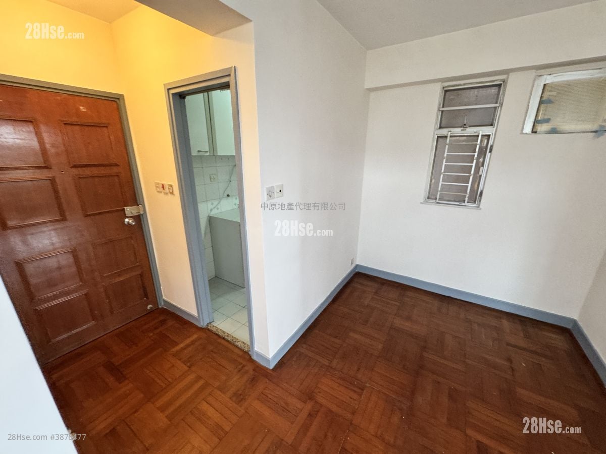 Aster Court Sell 2 Bedrooms , 1 Bathroom 454 ft²