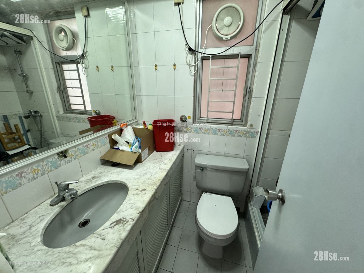 Aster Court Sell 2 Bedrooms , 1 Bathroom 454 ft²