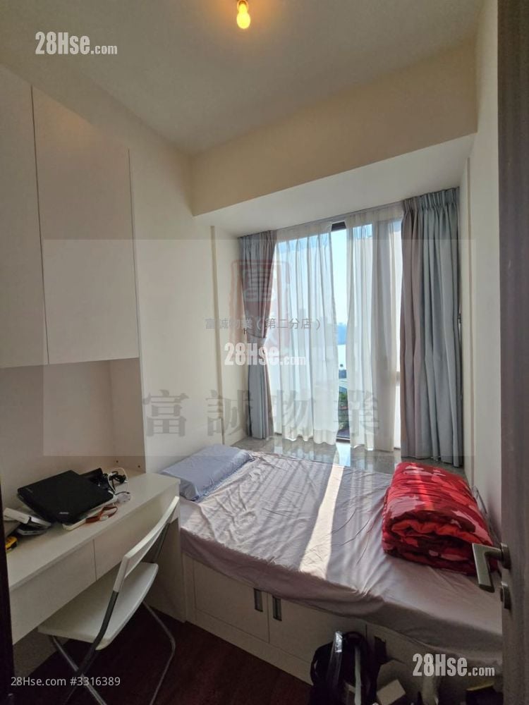 Maya Rental 3 Bedrooms , 2 Bathrooms 795 ft²