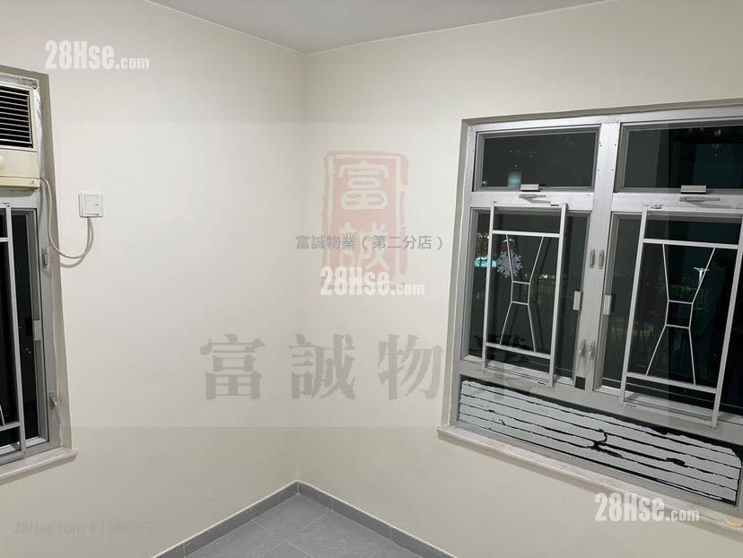 油塘中心 租盤 2 房 , 1 浴室 432 平方呎
