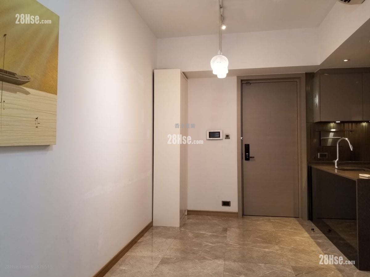 Harbour Pinnacle Sell 2 Bedrooms , 1 Bathroom 472 ft²
