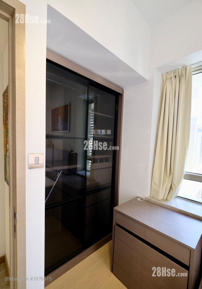 Harbour Pinnacle Sell 2 Bedrooms , 1 Bathroom 472 ft²