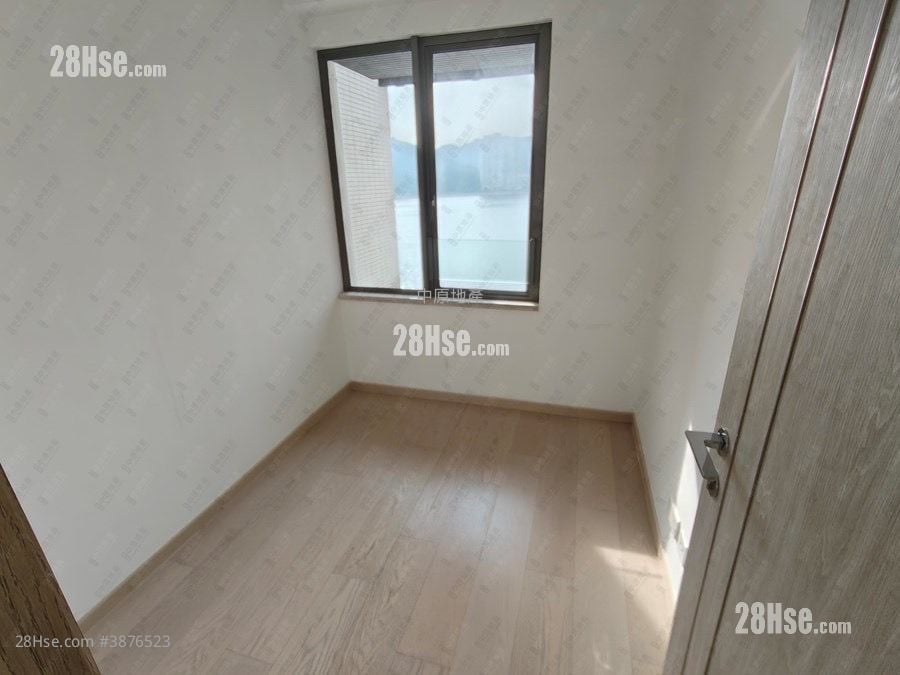 Sea To Sky Sell 3 Bedrooms , 2 Bathrooms 763 ft²