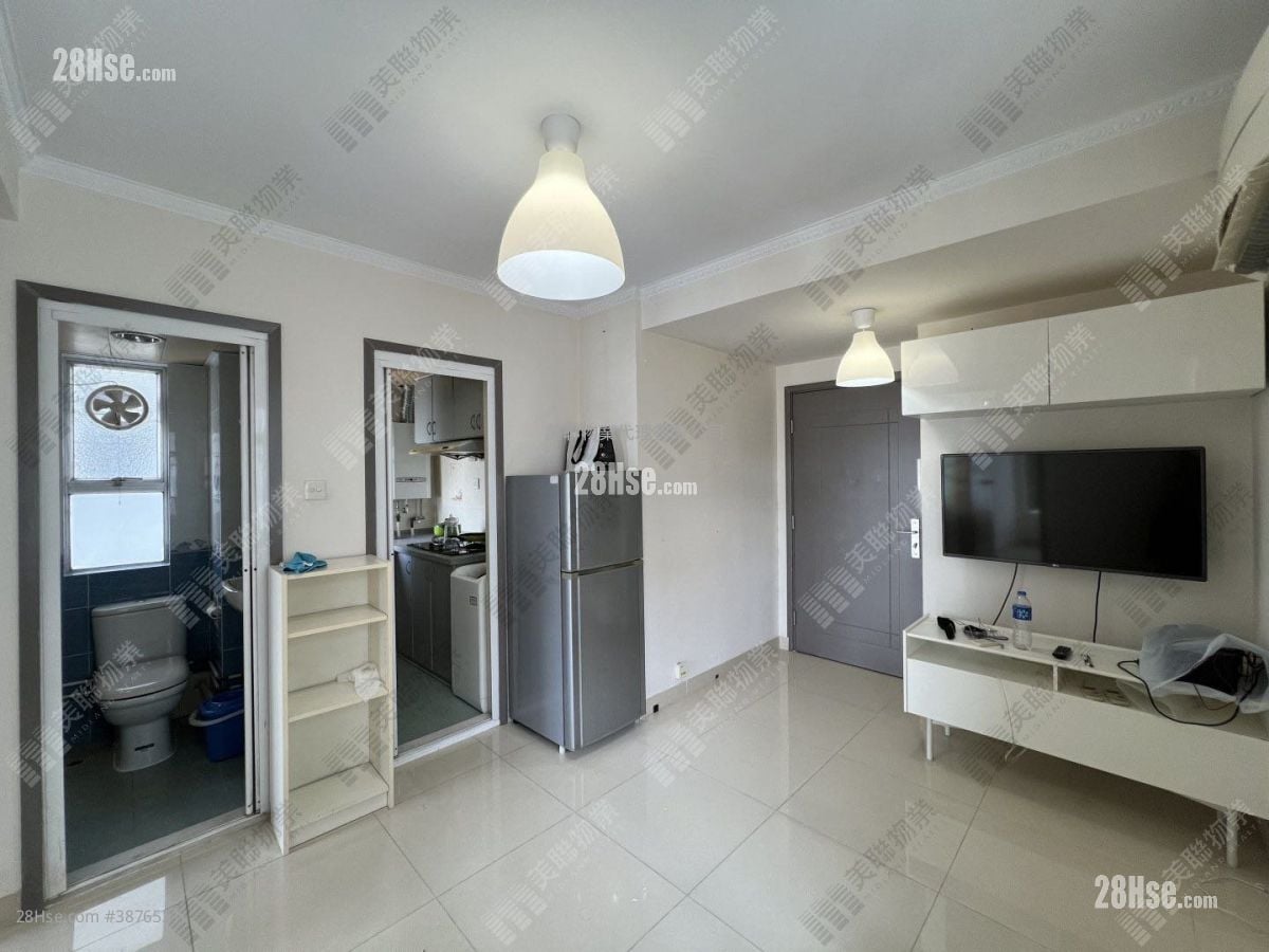 Shatin Centre Sell 2 Bedrooms , 1 Bathroom 347 ft²