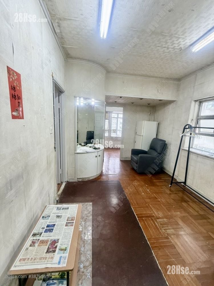 廳: 荃景花園 售盤 2 房 , 1 浴室 434 平方呎