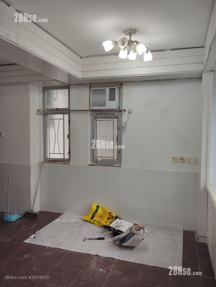 Hong Fai Building Rental Studio , 1 Bathroom 210 ft²
