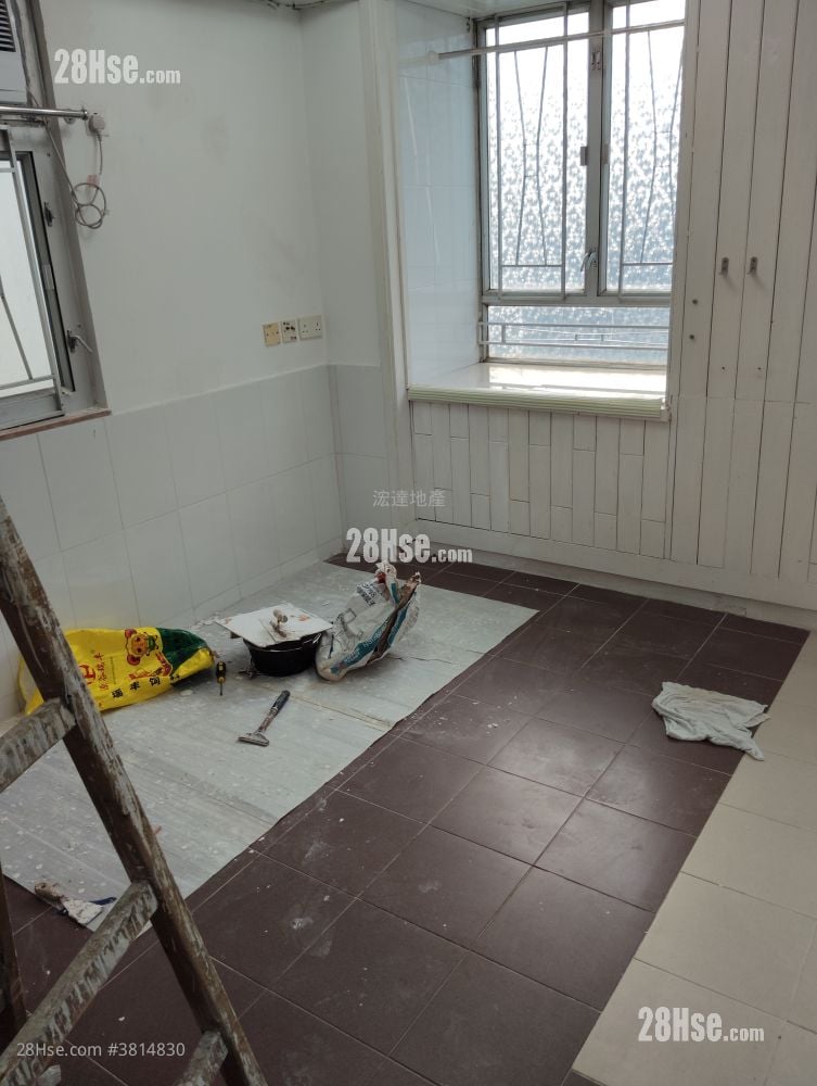 Hong Fai Building Rental Studio , 1 Bathroom 210 ft²