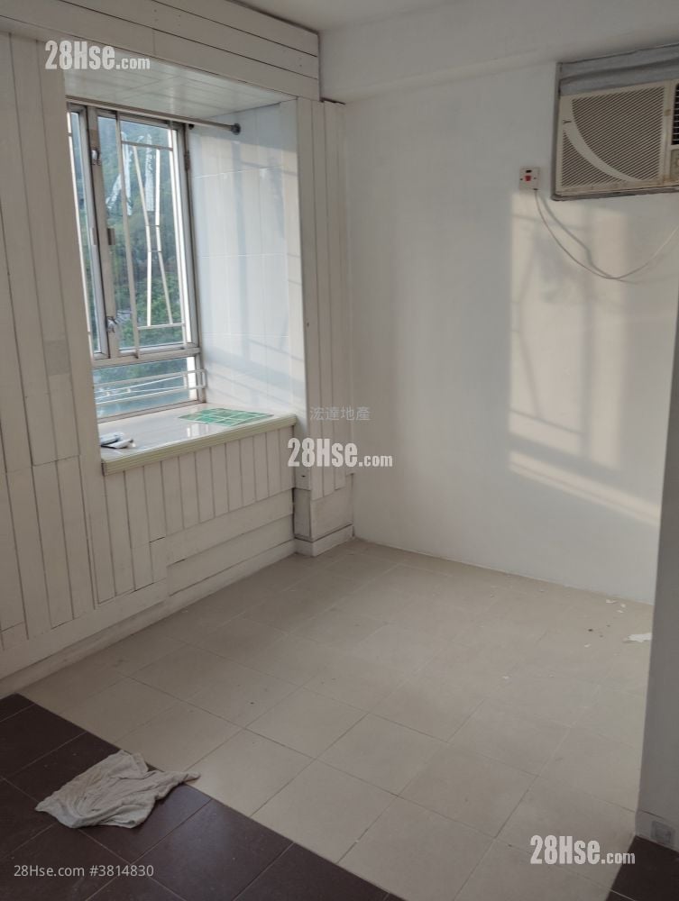 Hong Fai Building Rental Studio , 1 Bathroom 210 ft²