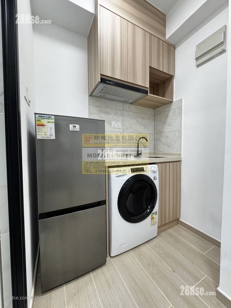 National Court Rental 1 Bedroom , 1 Bathroom 160 ft²