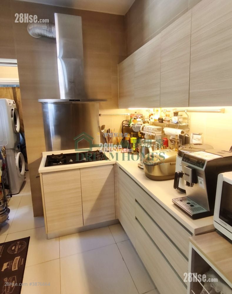 Swiss Towers Sell 3 Bedrooms , 2 Bathrooms 1,265 ft²