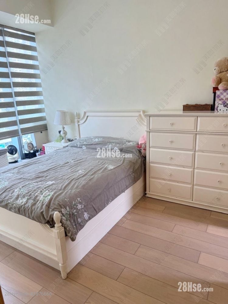 The Parkside Sell 3 Bedrooms 694 ft²